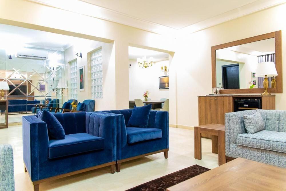 Metro Apartments Лагос Екстериор снимка