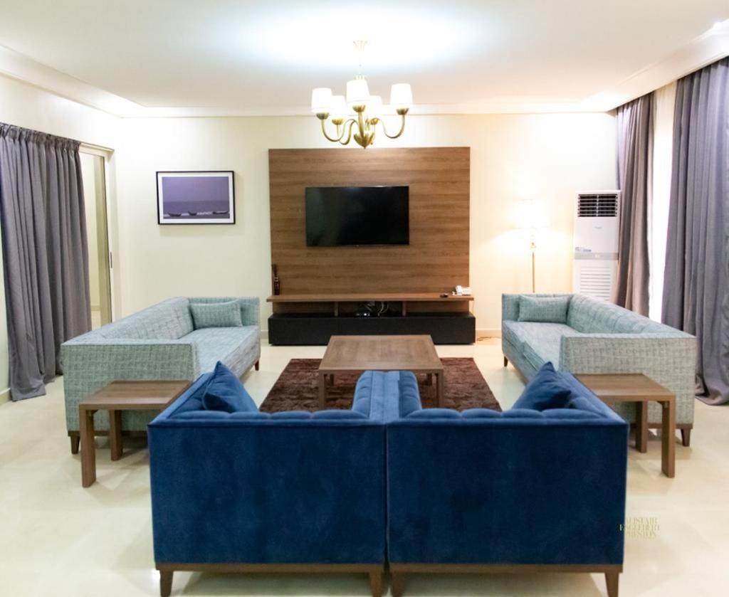 Metro Apartments Лагос Екстериор снимка